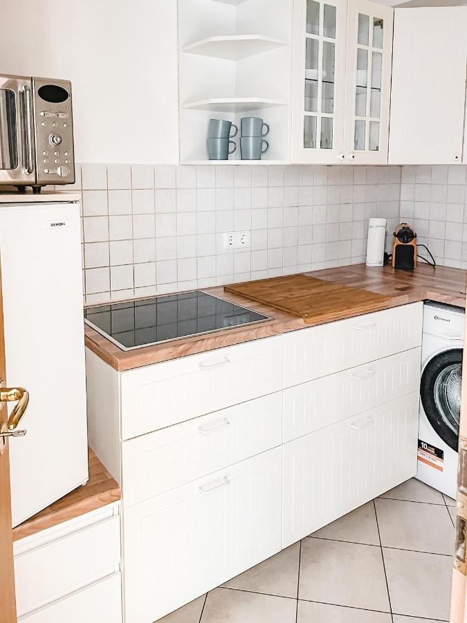 קמניץ Schoene Wohnung, Eigene Terrasse, Privater Parkplatz, Wi-Fi, Waschmaschine, 3P מראה חיצוני תמונה