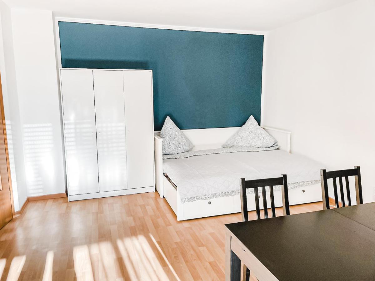 קמניץ Schoene Wohnung, Eigene Terrasse, Privater Parkplatz, Wi-Fi, Waschmaschine, 3P מראה חיצוני תמונה